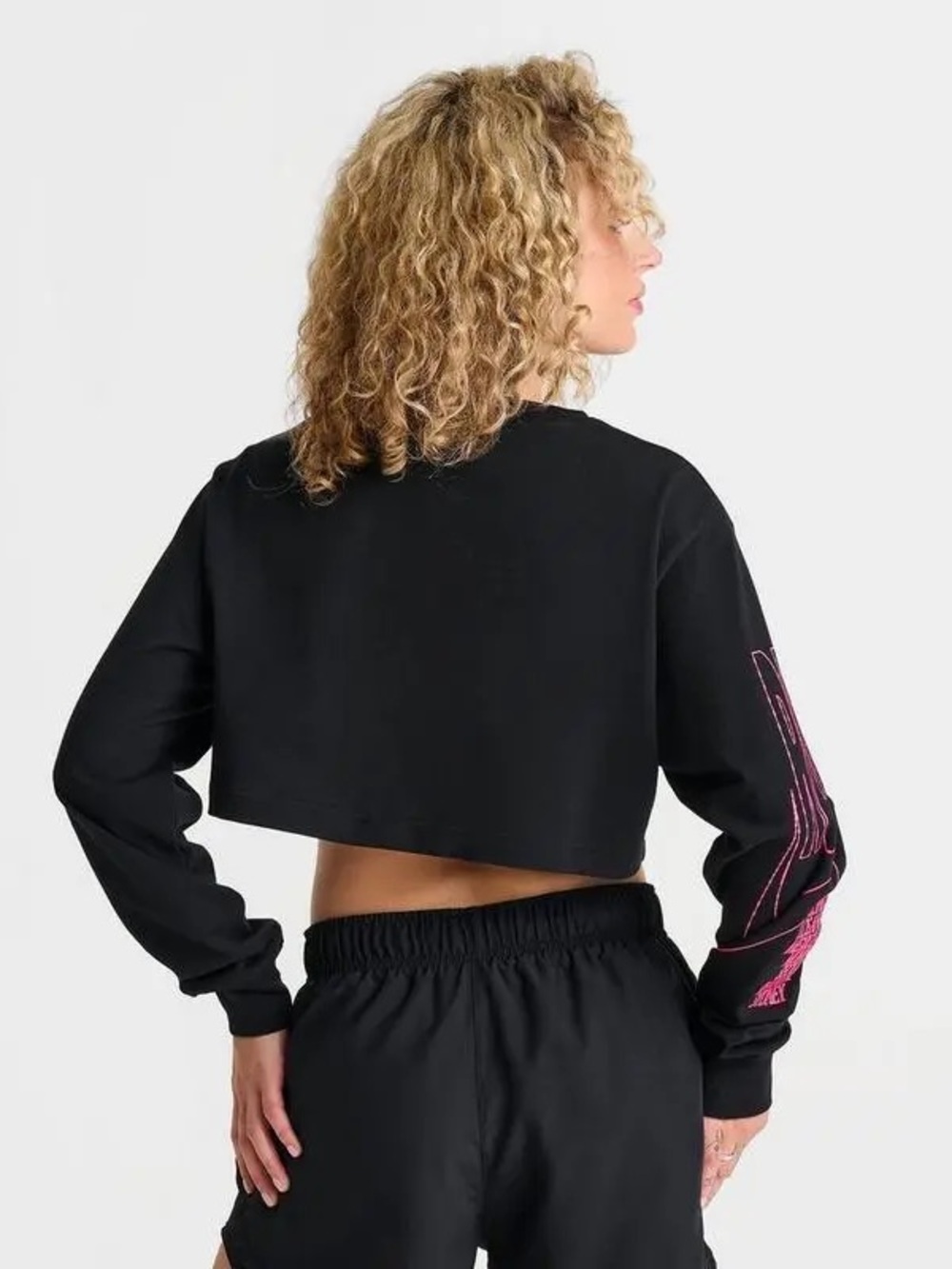 Nike After Dark Tour Women's Oversized Long-Sleeve Cropped T-Shirt - Picture 10 of 17